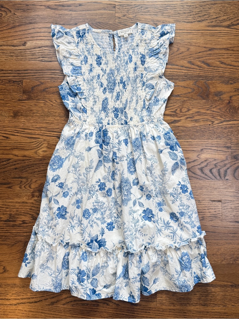 HAYDEN girls Blue & White Antique Floral Smocked Girls Ruffle Dress Size 9/10 M